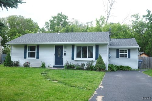 16 Tyler Ct, Manlius, NY, 13104-1741 | Card Image