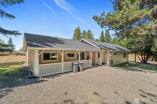 1849 Gerber St, Raymond, WA, 98577-3911 | Card Image