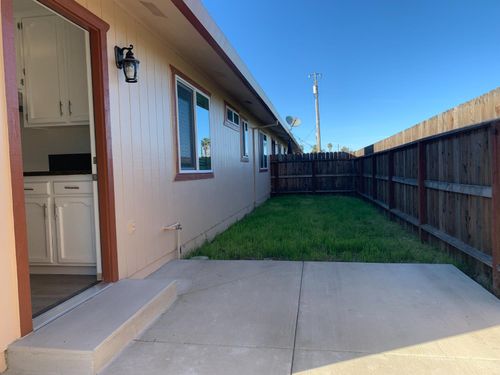 f-812 W Clover Rd, Tracy, CA, 95376-1743 | Card Image