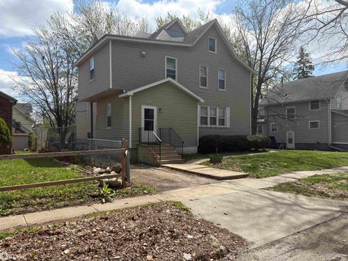3419 1st St, Des Moines, IA, 50313-4400 | Card Image