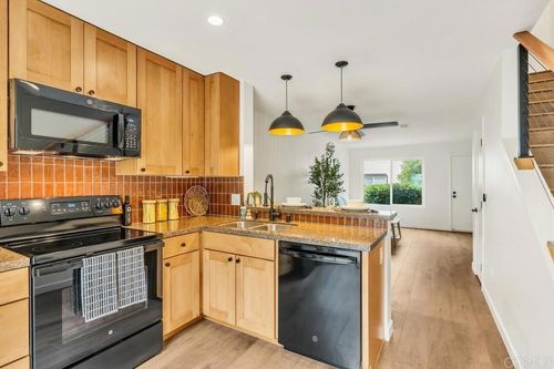 10185 Peaceful Ct, Santee, CA, 92071-1847 | Card Image