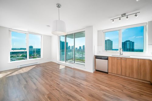 2309-13325 102a Ave, Surrey, BC, V3T0J5 | Card Image