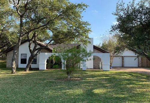 3111 Traylor Blvd, Rockport, TX, 78382-6849 | Card Image