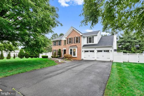 194 Hyacinth Dr S, YARDLEY, PA, 19067-6017 | Card Image