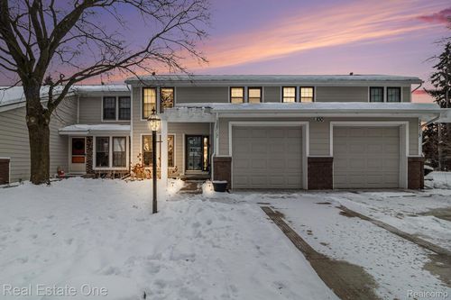 22717 Cranbrooke Dr, Novi, MI, 48375-4505 | Card Image