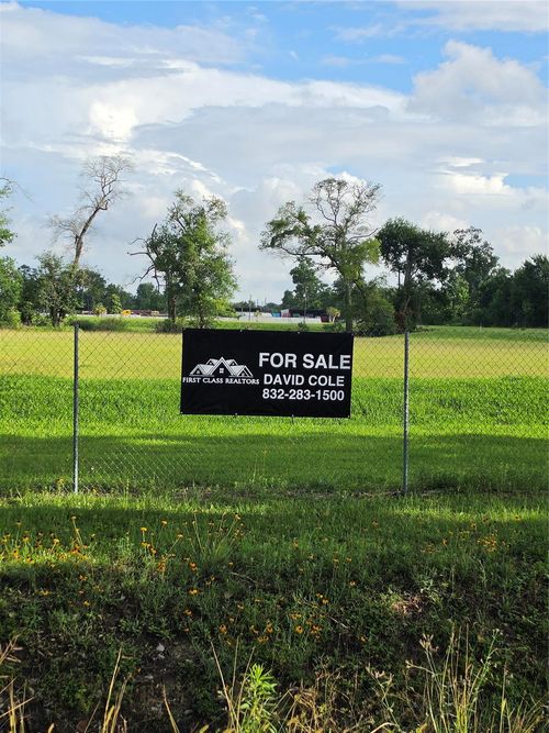 8318 Dockal Rd, Houston, TX, 77028-3338 | Card Image