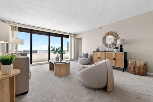 2e-5950 Pelican Bay Plz S, GULFPORT, FL, 33707-3961 | Card Image