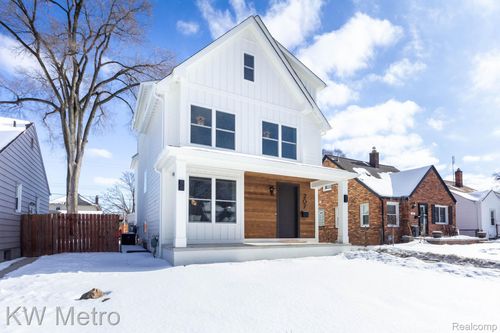 207 S Wilson Ave, Royal Oak, MI, 48067-2946 | Card Image