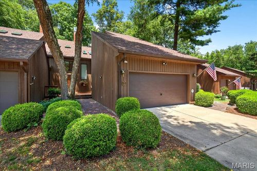 2 Tanewood Ct, Belleville, IL, 62223-3948 | Card Image