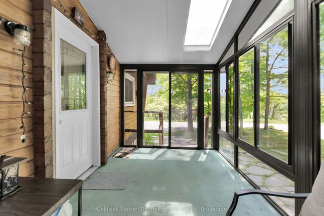 254 Lakeshore Rd, House other with 3 bedrooms, 2 bathrooms and 4 parking in Huntsville ON | Image 4