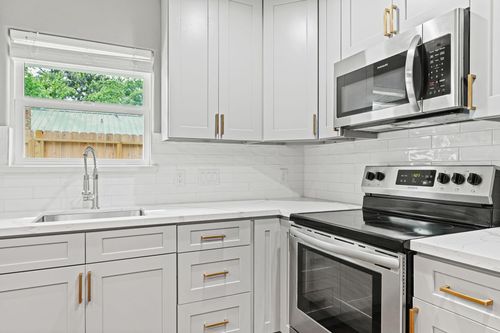 25804 Maplewood Dr, Spring, TX, 77386-1111 | Card Image