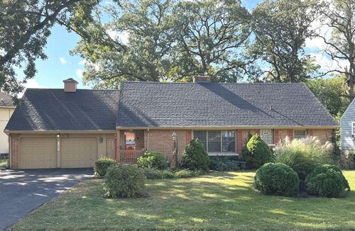 1686 E Bourbonnais St, Kankakee, IL, 60901-5604 | Card Image