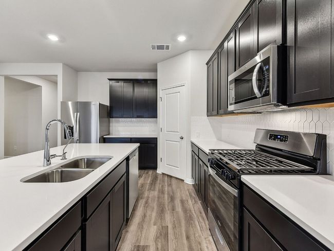163 El Cosmico Dr, House other with 5 bedrooms, 3 bathrooms and 4 parking in Kyle TX | Image 10