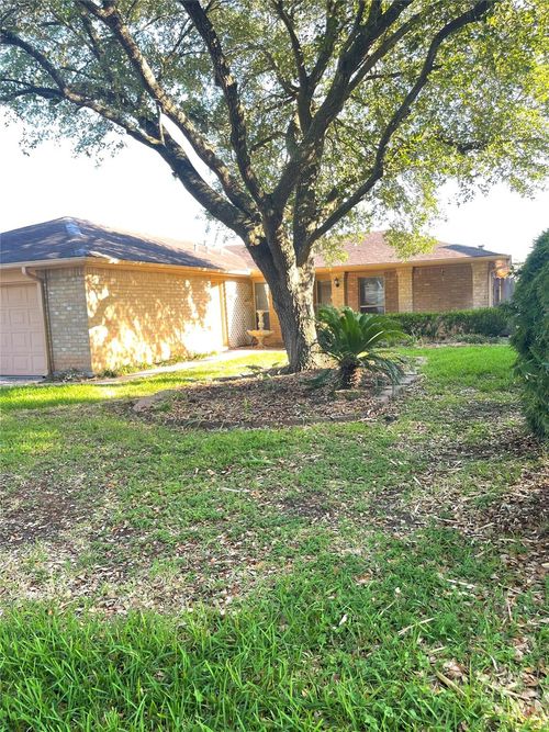 3034 Mosby Dr, Sugar Land, TX, 77479-1617 | Card Image