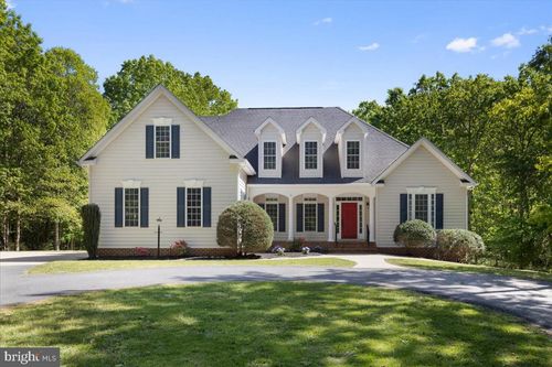 8606 Laroque Run Dr, Fredericksburg, VA, 22407-1911 | Card Image