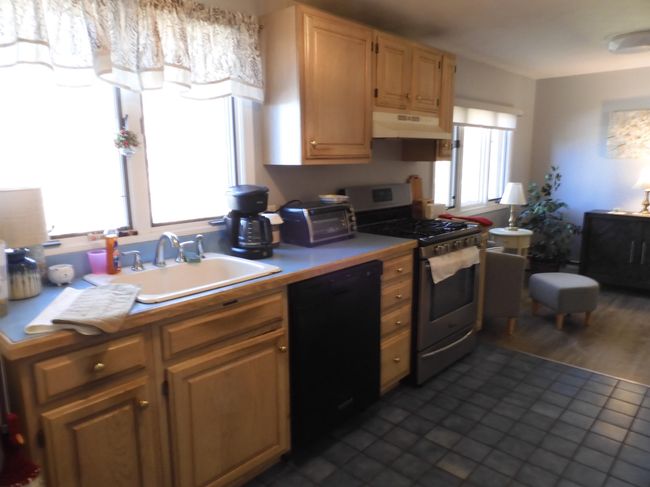 87 N Lowell Rd, House other with 3 bedrooms, 1 bathrooms and null parking in Windham NH | Image 9