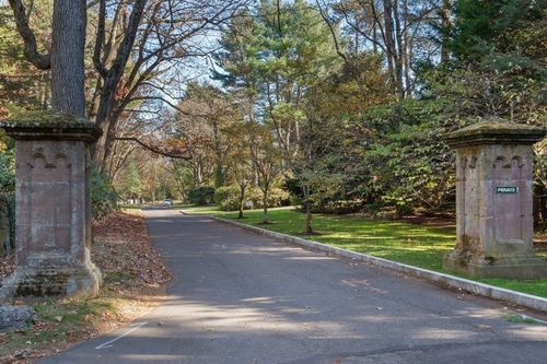 71 Sears Rd, Brookline, MA, 02445-7409 | Card Image