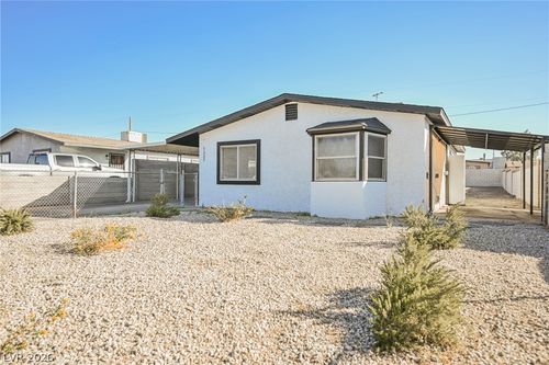 1337 Chestnut St, Henderson, NV, 89011-4208 | Card Image