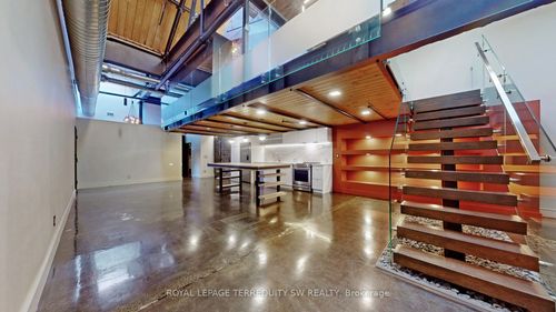 124-326 Carlaw Ave, Toronto, ON, M4M3N8 | Card Image