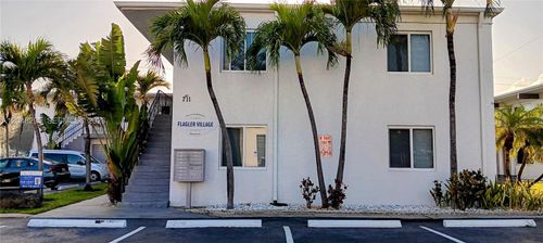 102-711 Ne 2nd Ave, Fort Lauderdale, FL, 33304-2653 | Card Image