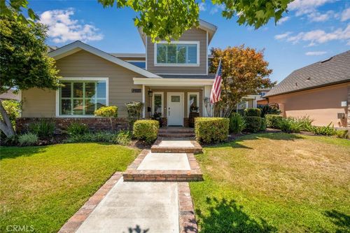 2762 Engel Dr, Los Alamitos, CA, 90720 | Card Image