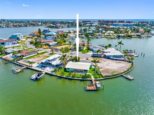493 Bath Club Blvd N, NORTH REDINGTON BEACH, FL, 33708-1529 | Card Image