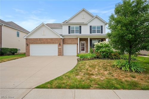 7916 Walcott Way, Mentor, OH, 44060-5998 | Card Image