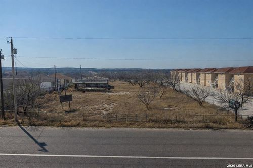 371 Riverside Dr, Eagle Pass, TX, 78852 | Card Image
