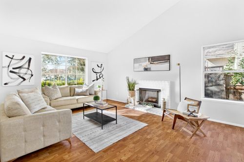 550 Fawn Glen Dr, Tracy, CA, 95376-4371 | Card Image