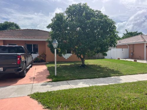 8950 Sw 215th Ter, Cutler Bay, FL, 33189-3816 | Card Image