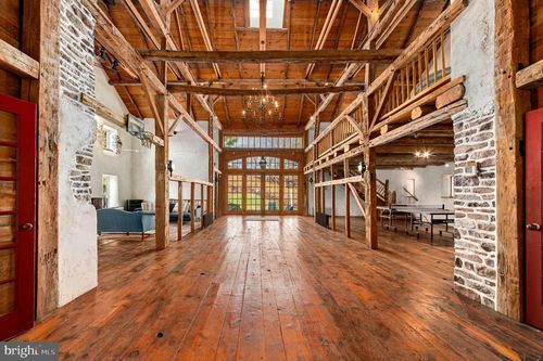 1 Ridge Valley Rd, OTTSVILLE, PA, 18942-9789 | Card Image