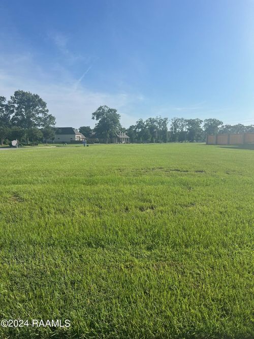 100 Arago Ct, Lafayette, LA, 70508-8327 | Card Image