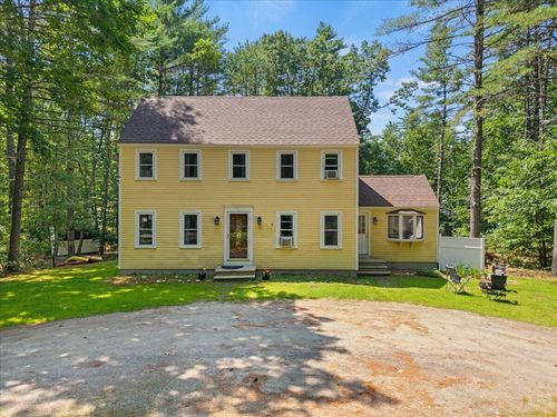 32 Crescent Drive, Waterboro, ME, 04061 | Card Image