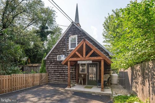 808 Monroe Ave, GLENSIDE, PA, 19038-2708 | Card Image