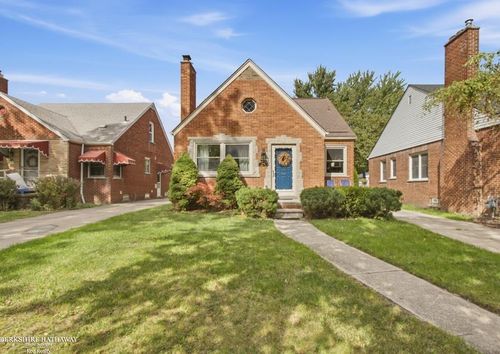 1790 Kenmore Dr, Grosse Pointe Woods, MI, 48236-1930 | Card Image