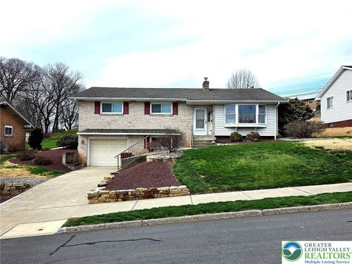 327 Sumner Ave, Whitehall, PA, 18052-7219 | Card Image