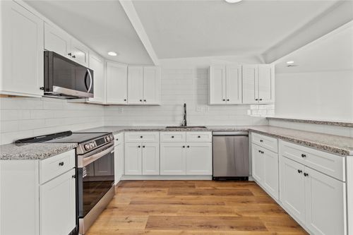 2513 Melbourne St, Houston, TX, 77026-1131 | Card Image