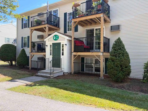 702 White Cedar Boulevard, Portsmouth, NH, 03801 | Card Image