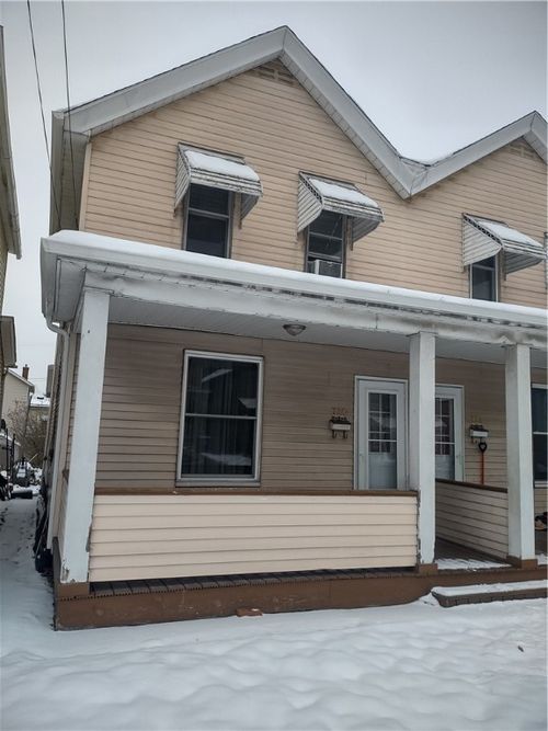 728 Crescent Ave, Ellwood City, PA, 16117-1920 | Card Image