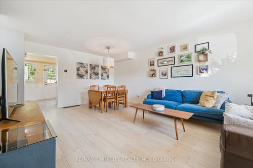 6-392 Springbank Ave, Woodstock, ON, N4T1L5 | Card Image