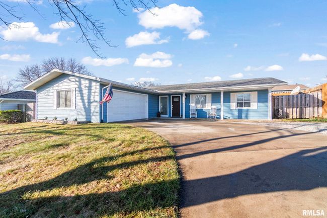 9 Timbercrest Dr, House other with 3 bedrooms, 2 bathrooms and null parking in Sherman IL | Image 4