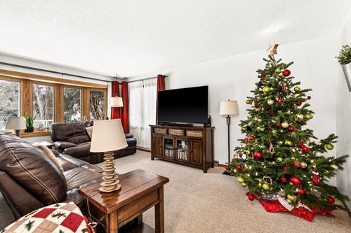 110 Grove St, Proctor, MN, 55810-2343 | Card Image