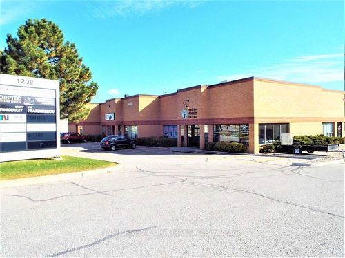 4-1208 Gorham St, Newmarket, ON, L3Y8Y9 | Card Image