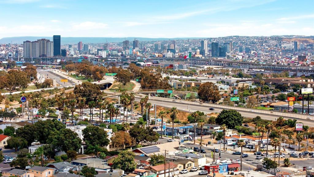 Residential Income in San Ysidro 2