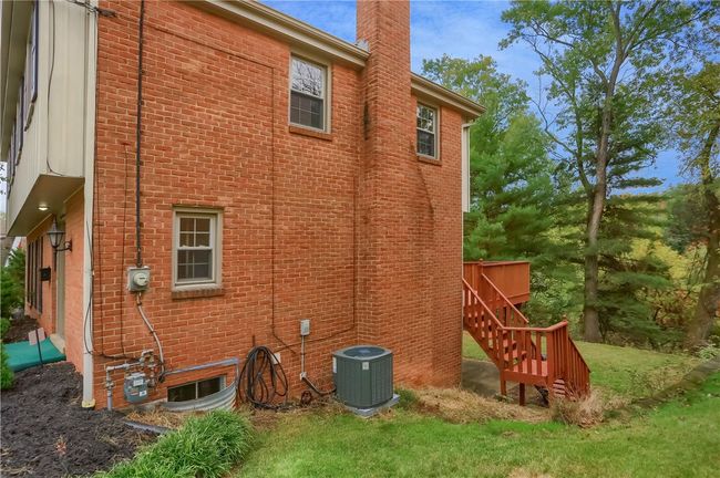 107 Evandale Dr, House other with 4 bedrooms, 3 bathrooms and null parking in Pittsburgh PA | Image 6