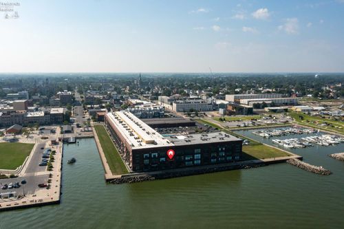 unit-261-401 W Shoreline Dr, Sandusky, OH, 44870-0909 | Card Image