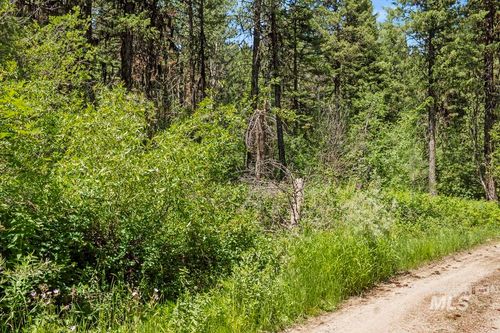 513 Susan Rd, Cascade, ID, 83611 | Card Image