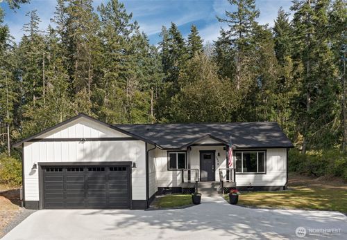 295 Westcott Dr, Friday Harbor, WA, 98250-8109 | Card Image