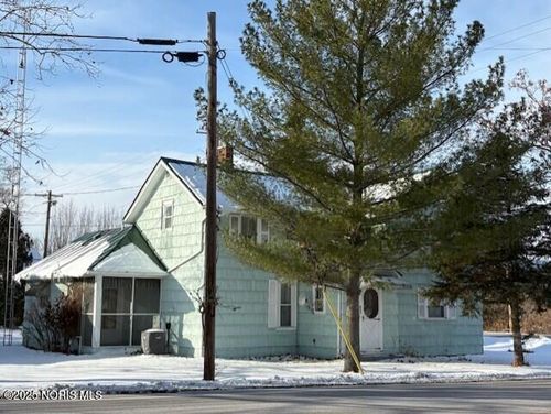 422 N Wilhelm St, Holgate, OH, 43527-9548 | Card Image