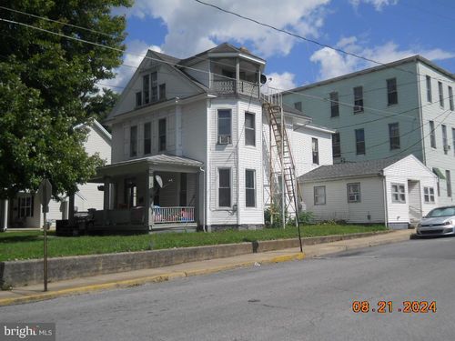 200 E Orange St, SHIPPENSBURG, PA, 17257-2006 | Card Image